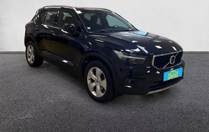 VOLVO XC40 T2 129 ch Geartronic 8 Momentum Essentiel extérieur trois quart avant droit 213013