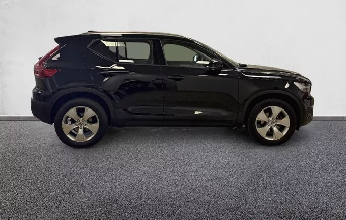 VOLVO XC40 T2 129 ch Geartronic 8 Momentum Essentiel extérieur côté droit 213013