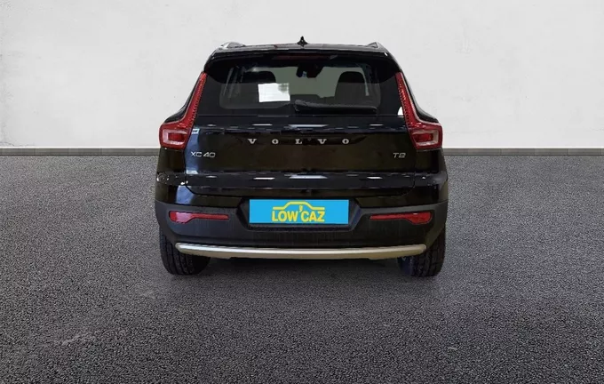 VOLVO XC40 T2 129 ch Geartronic 8 Momentum Essentiel extérieur arrière 213013