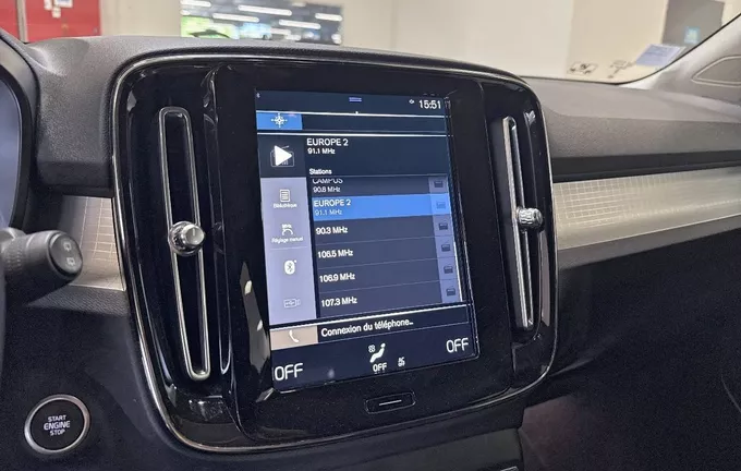 VOLVO XC40 T2 129 ch Geartronic 8 Momentum Essentiel photo 16 213013