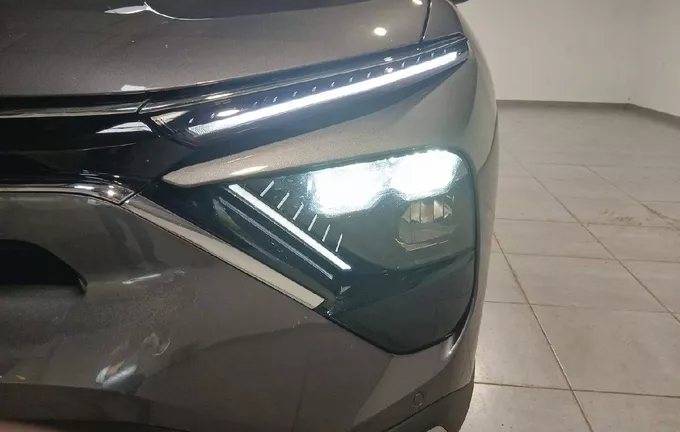 CITROEN C5 X PureTech 180 S&S EAT8 Shine photo 16 946202