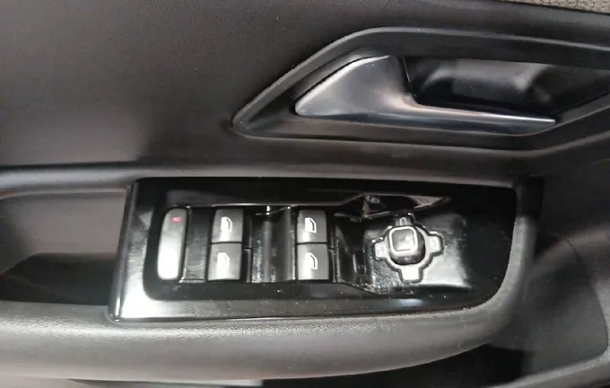 CITROEN C5 X PureTech 180 S&S EAT8 Shine photo 20 946202