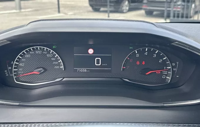 PEUGEOT 208 PureTech 100 S&S BVM6 Style photo 10 2130298