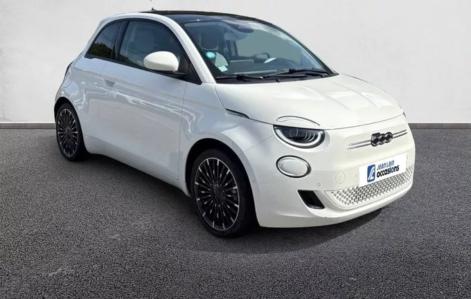 FIAT 500 3+1 e 118 ch Icône Plus extérieur trois quart avant droit 2131800