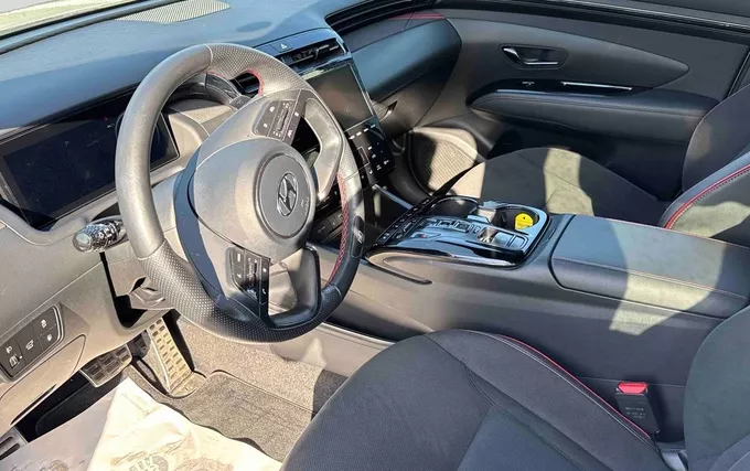 HYUNDAI TUCSON 1.6 T-GDI 265 HTRAC Plug-in BVA6 N Line Executive photo 18 14046