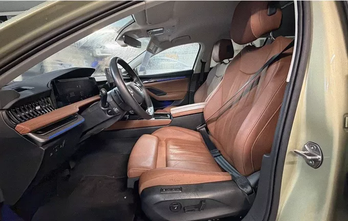 SKODA SUPERB Combi 2.0 TDI 150 ch SCR DSG7 Laurin & Klement photo 25 2122324