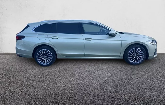 SKODA SUPERB Combi 2.0 TDI 150 ch SCR DSG7 Laurin & Klement extérieur côté droit 2122324