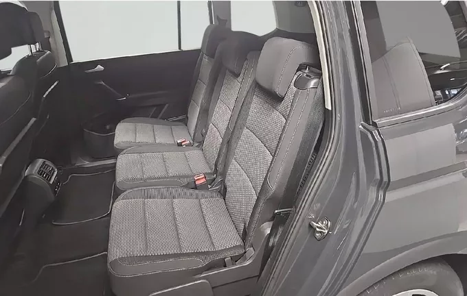 VOLKSWAGEN TOURAN 1.5 TSI EVO 150 DSG7 7pl Life Plus extérieur arrière 2130730