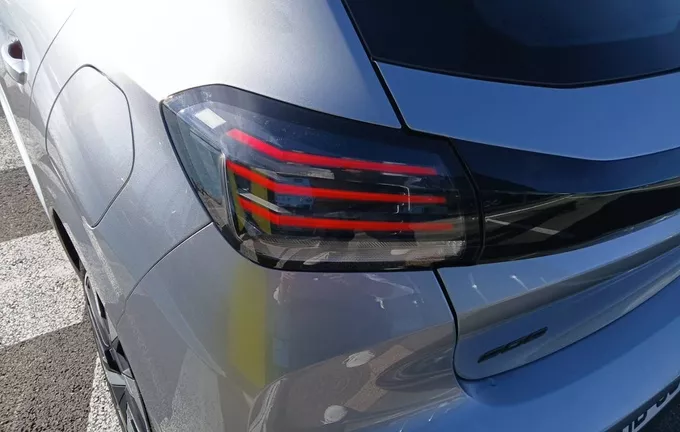 PEUGEOT 208 100 S&S BVM6 Style photo 17 944339