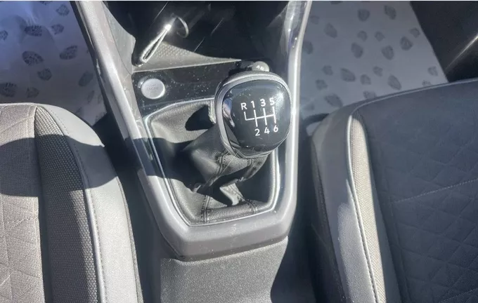 VOLKSWAGEN T-CROSS 1.0 TSI 110 Start/Stop BVM6 R-Line photo 16 560907