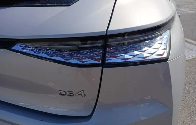 DS DS4 DS 4 Hybride E-Tense 225 EAT8 La Premiere photo 17 945951