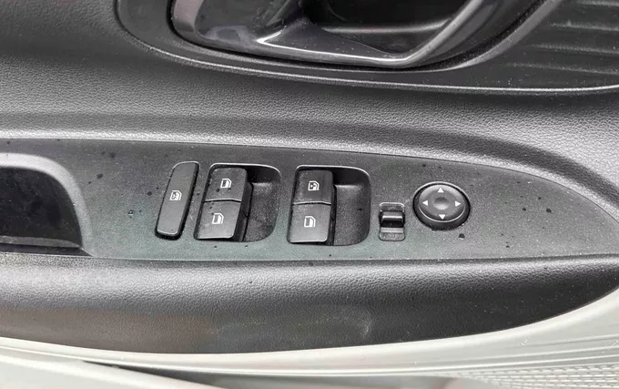 HYUNDAI I20 1.0 T-GDi 100 DCT-7 Hybrid 48V Intuitive photo 10 14113