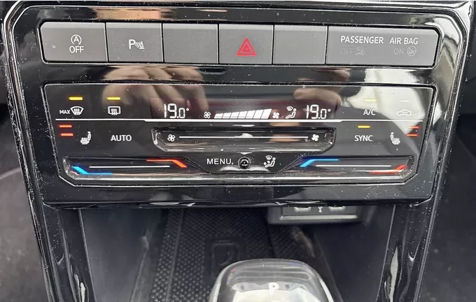 VOLKSWAGEN T-CROSS 1.5 TSI 150 Start/Stop DSG7 Style photo 19 2124890