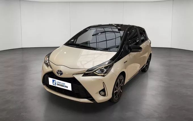 TOYOTA YARIS Hybride 100h Collection extérieur trois quart avant gauche 1103991