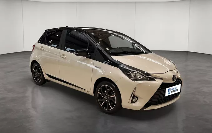 TOYOTA YARIS Hybride 100h Collection extérieur trois quart avant droit 1103991