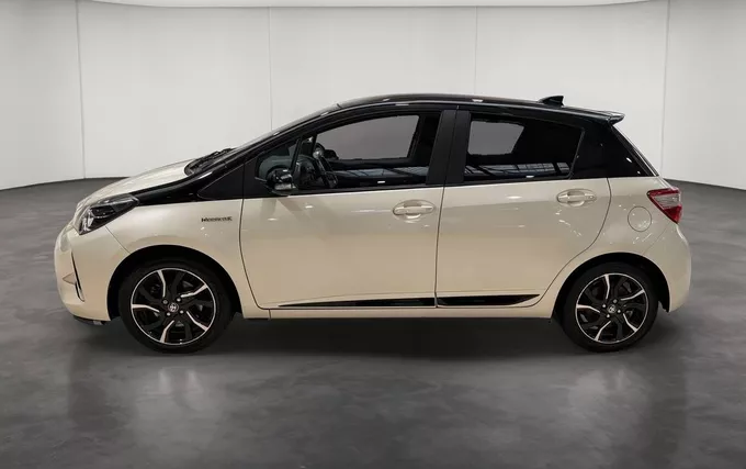 TOYOTA YARIS Hybride 100h Collection extérieur côté gauche 1103991