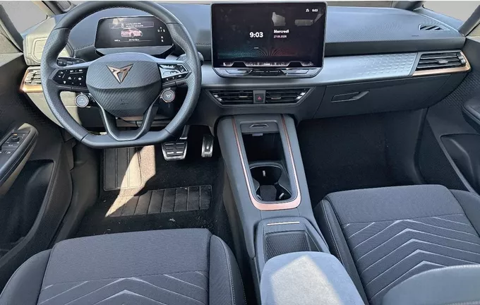CUPRA BORN 230 ch - Batterie XL V extérieur trois quart avant droit 2128277