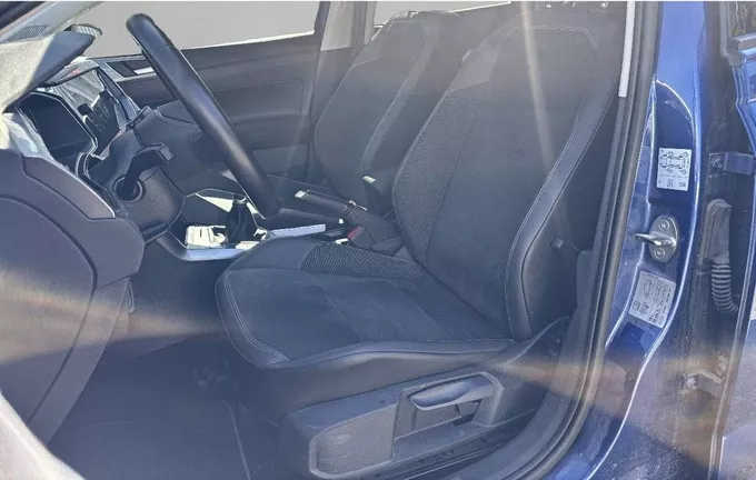 VOLKSWAGEN POLO 1.0 TSI 95 S&S BVM5 Style extérieur trois quart arrière droit 2130721