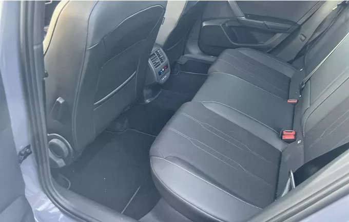 CUPRA LEON Sportstourer 1.5 eTSI Hybrid 150 ch DSG7 V extérieur arrière 2131971
