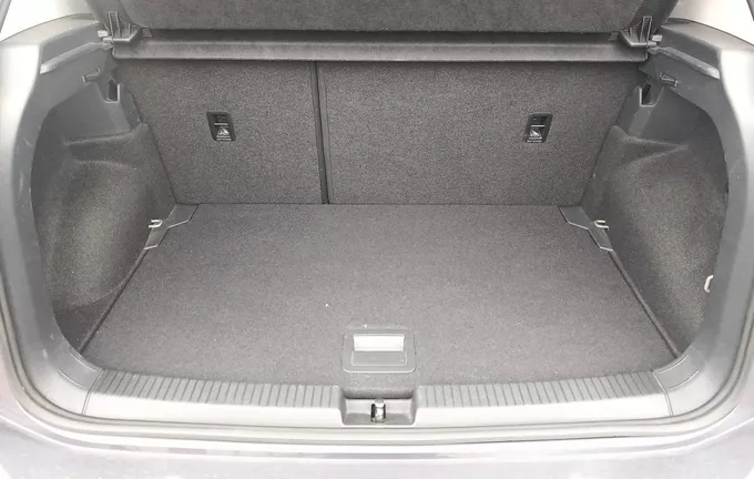 VOLKSWAGEN T-CROSS 1.0 TSI 110 Start/Stop DSG7 R-Line Tech extérieur arrière 945849
