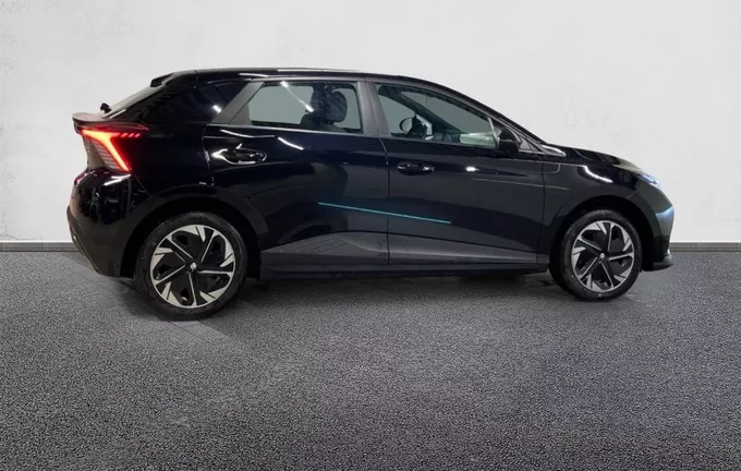 MG MG4 Electric 51kWh - 125 kW 2WD Standard extérieur côté droit 