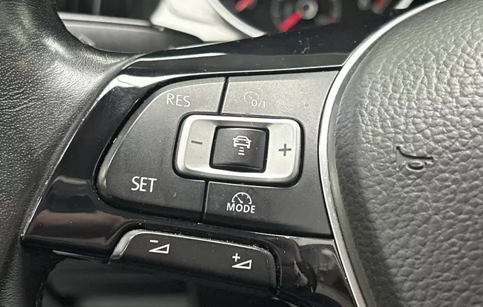 VOLKSWAGEN GOLF 1.0 TSI 110 BlueMotion Technology Sound photo 15 213035