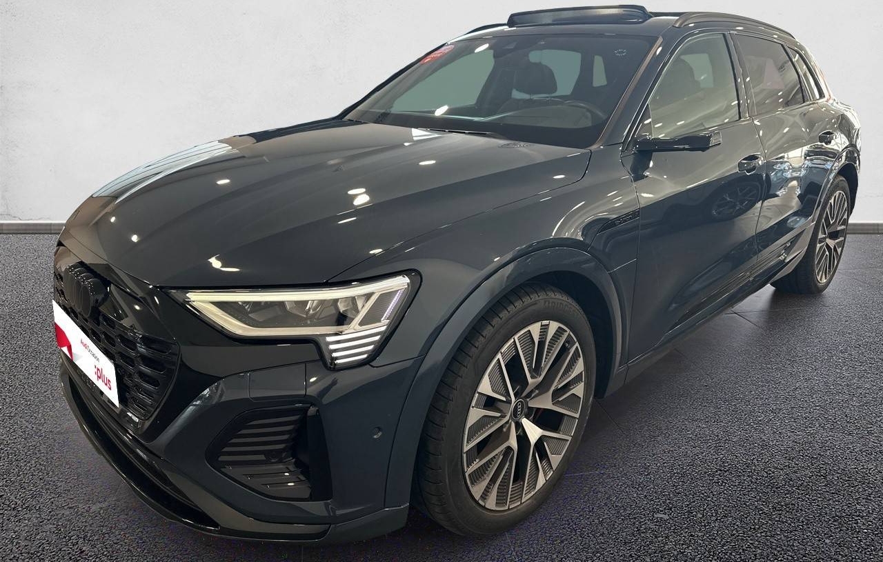 AUDI Q8 E-TRON