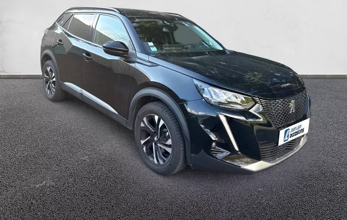 PEUGEOT 2008 PureTech 130 S&S EAT8 Roadtrip extérieur trois quart avant droit 2132085