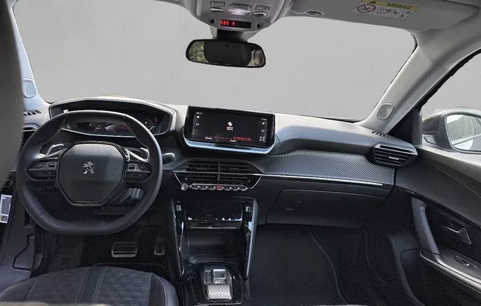PEUGEOT 2008 PureTech 130 S&S EAT8 Roadtrip photo 18 2132085