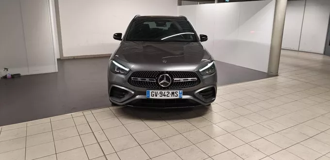 MERCEDES GLA 250 e 8G-DCT AMG Line extérieur avant 2132759