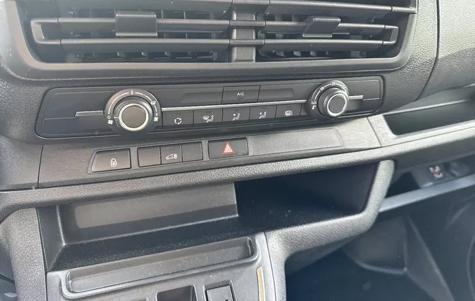 OPEL VIVARO FGN TAILLE M BLUEHDI 145 S&S EAT8 photo 14 106259