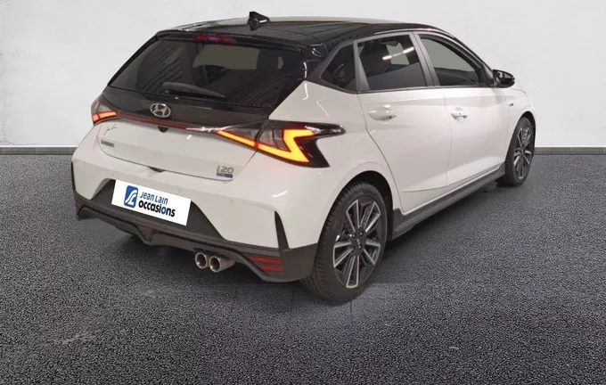 HYUNDAI I20 1.0 T-GDi 100 DCT-7 Hybrid 48V N Line Creative extérieur trois quart arrière droit 13977