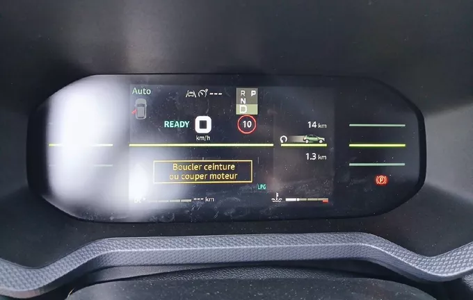 DACIA DUSTER Hybrid-G 150 4x4 Journey photo 10 946188