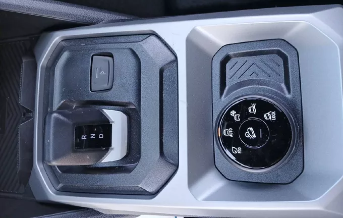 DACIA DUSTER Hybrid-G 150 4x4 Journey photo 14 946188