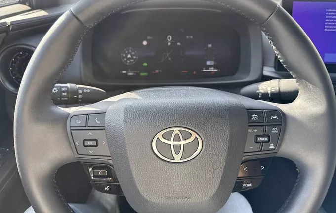 TOYOTA C-HR Hybride 200 Design photo 12 1103615