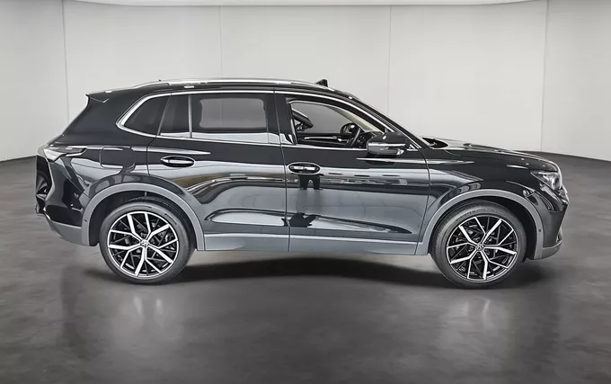 VOLKSWAGEN TIGUAN 1.5 eTSI 150ch DSG7 Elegance extérieur côté droit 5978