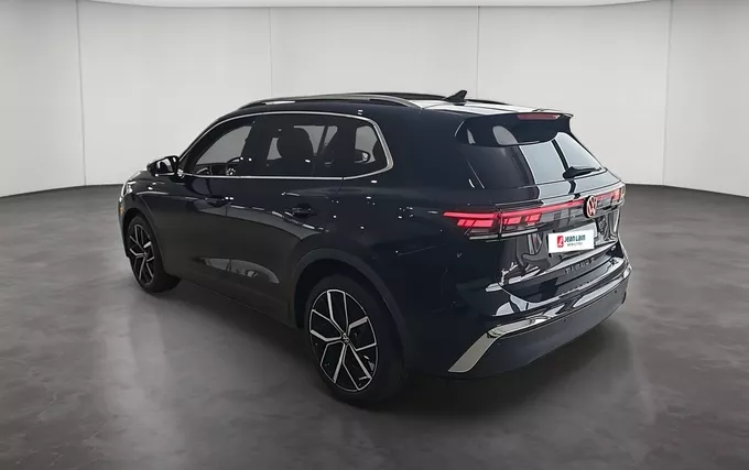VOLKSWAGEN TIGUAN 1.5 eTSI 150ch DSG7 Elegance extérieur trois quart arrière gauche 5978