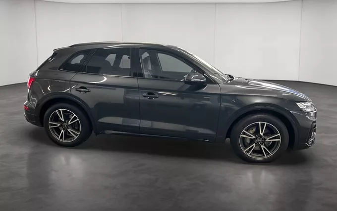 AUDI Q5 50 TFSIe 299 S tronic 7 Quattro Avus extérieur côté droit 2132243