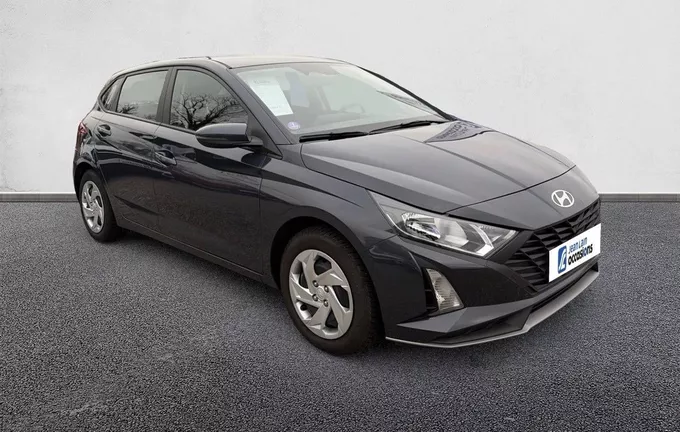 HYUNDAI I20 1.2 79 Initia extérieur trois quart avant droit 13500