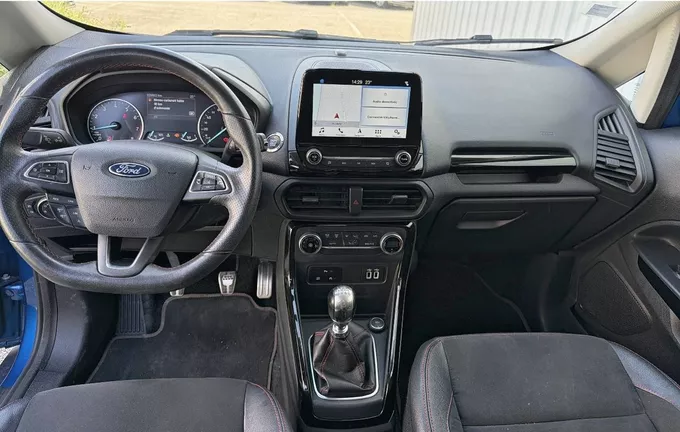 FORD ECOSPORT 1.5 EcoBlue 125ch S&S BVM6 ST-Line extérieur trois quart avant droit 2130746