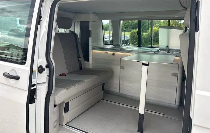 VOLKSWAGEN UTILITAIRES CALIFORNIA 2.0 TDI 150 Coast extérieur arrière 