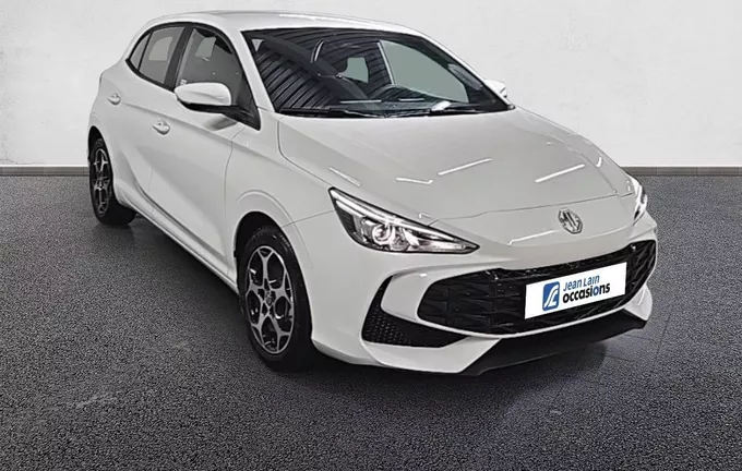 MG MG3 1.5 L Hybrid+ 195 ch Comfort extérieur trois quart avant droit 601180