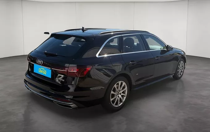 AUDI A4 Avant 35 TFSI 150 S tronic 7 Business Line extérieur trois quart arrière droit 213575