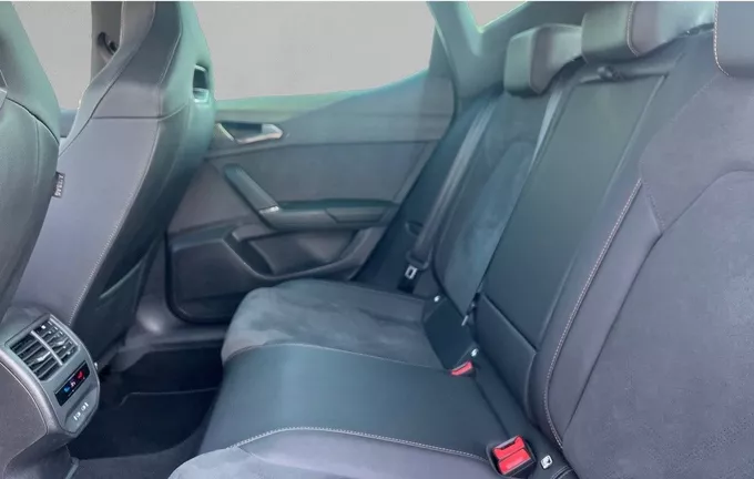 CUPRA LEON eHybrid 204 ch DSG6 V extérieur arrière 2131079