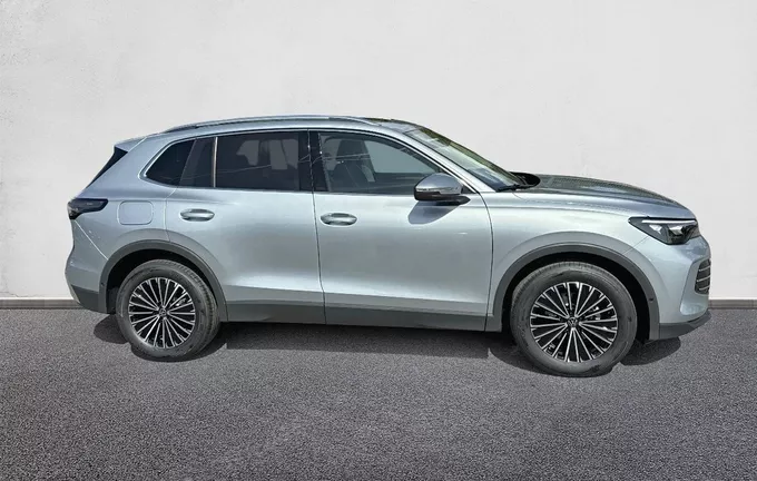 VOLKSWAGEN TIGUAN 1.5 eTSI 150ch DSG7 Elegance extérieur côté droit 6951