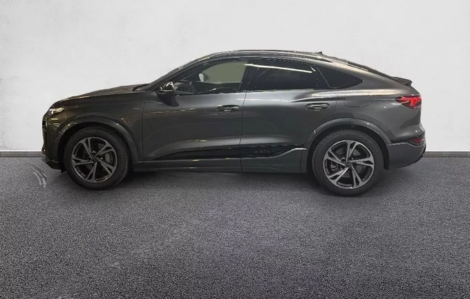 AUDI Q6 E-TRON SPORTBACK 428 ch 100 kWh quattro Competition extérieur côté gauche 5619