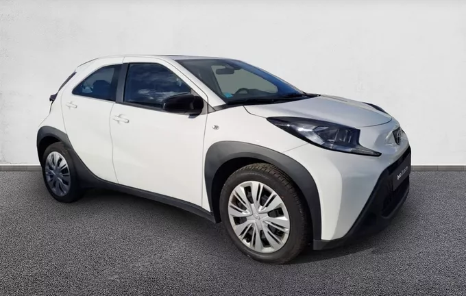 TOYOTA AYGO X 1.0 VVT-i 72 Dynamic extérieur trois quart avant droit 1103050