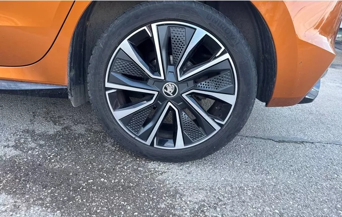 SKODA FABIA 1.0 TSI 95 ch BVM5 Monte-Carlo photo 12 2124798