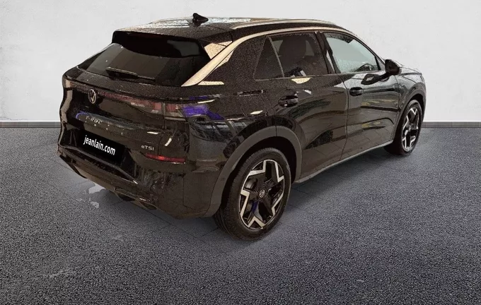 VOLKSWAGEN T-ROC 1.5 eTSI EVO2 Hybrid 150 ch DSG7 R-Line extérieur trois quart arrière droit 7441