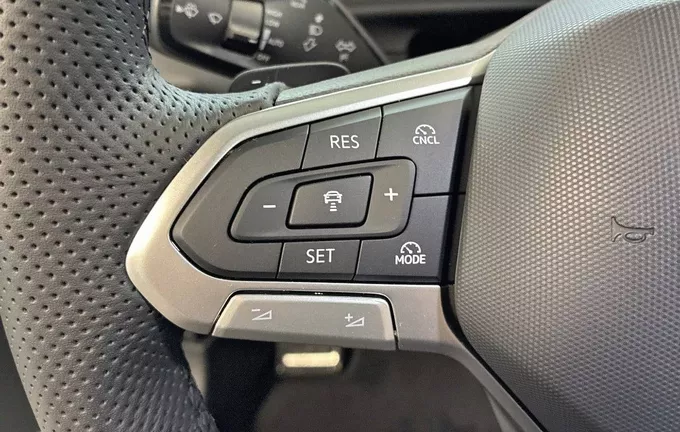 VOLKSWAGEN T-ROC 1.5 eTSI EVO2 Hybrid 150 ch DSG7 R-Line photo 12 7441